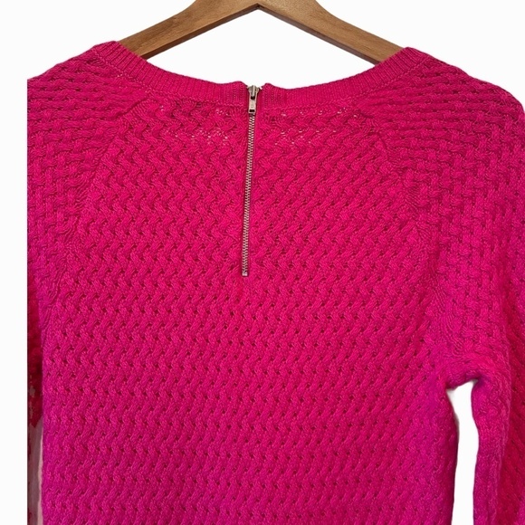 Crown & Ivy Ladies Pink Long  Knit Sweater - Picture 7 of 8